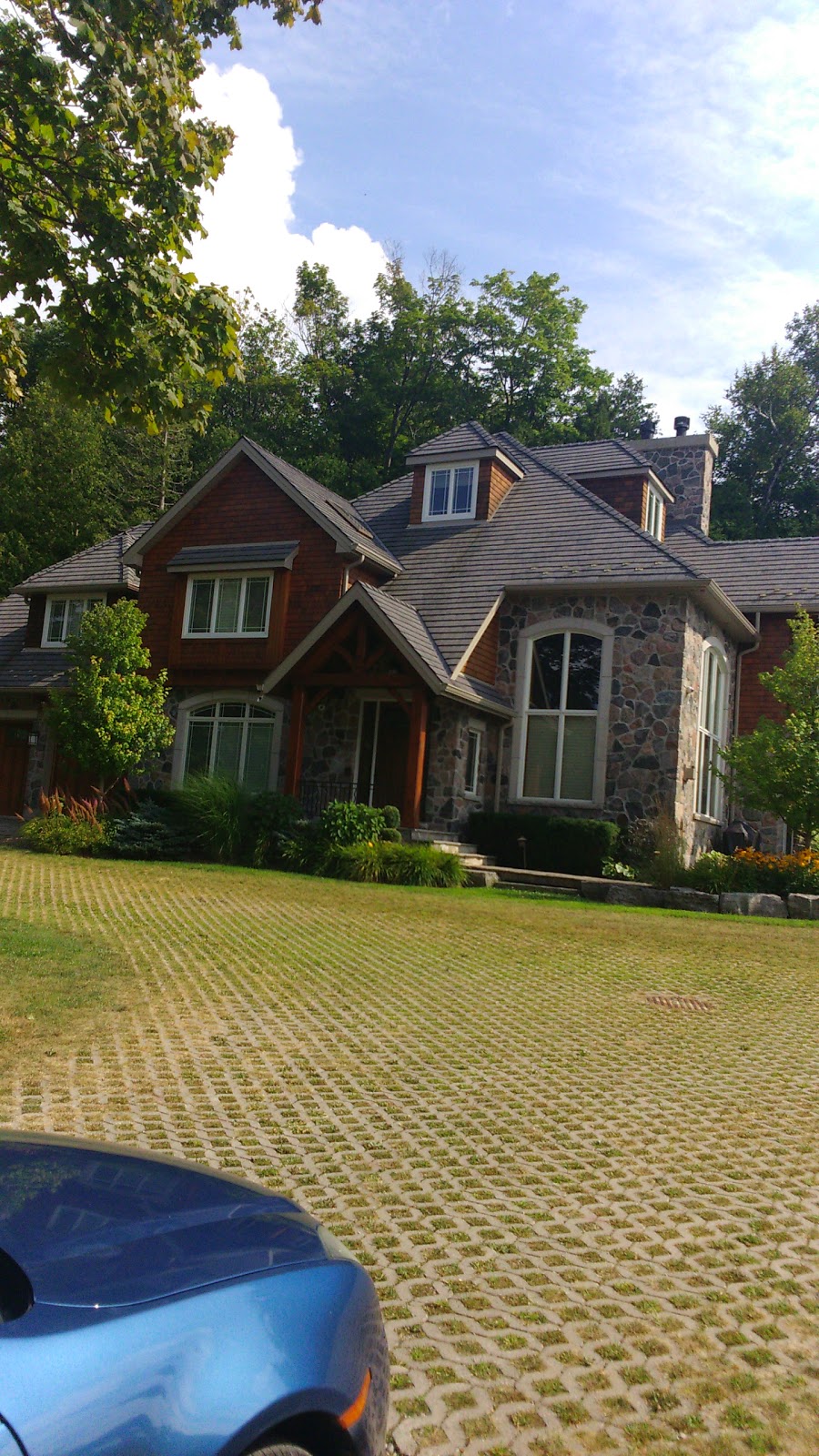 AB Clothier Roofing | 57 Charles St, Dorchester, ON N0L 1G0, Canada | Phone: (519) 268-8293