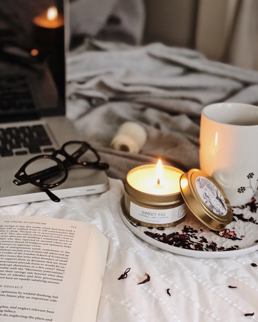 AIJA Candle Studio | 14-122 Sherwood Forest Square, London, ON N6G 5G8, Canada | Phone: (226) 224-8466