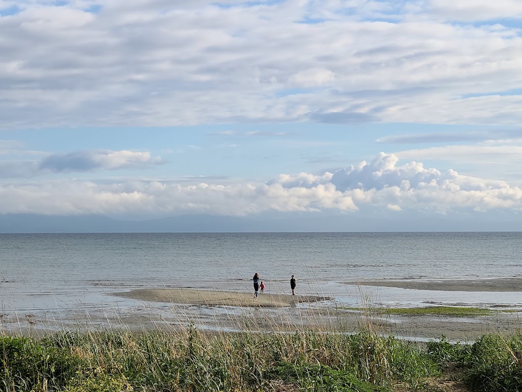 Sea Edge Motel | 209 Island Hwy W, Parksville, BC V9P 0B1, Canada | Phone: (250) 248-8377