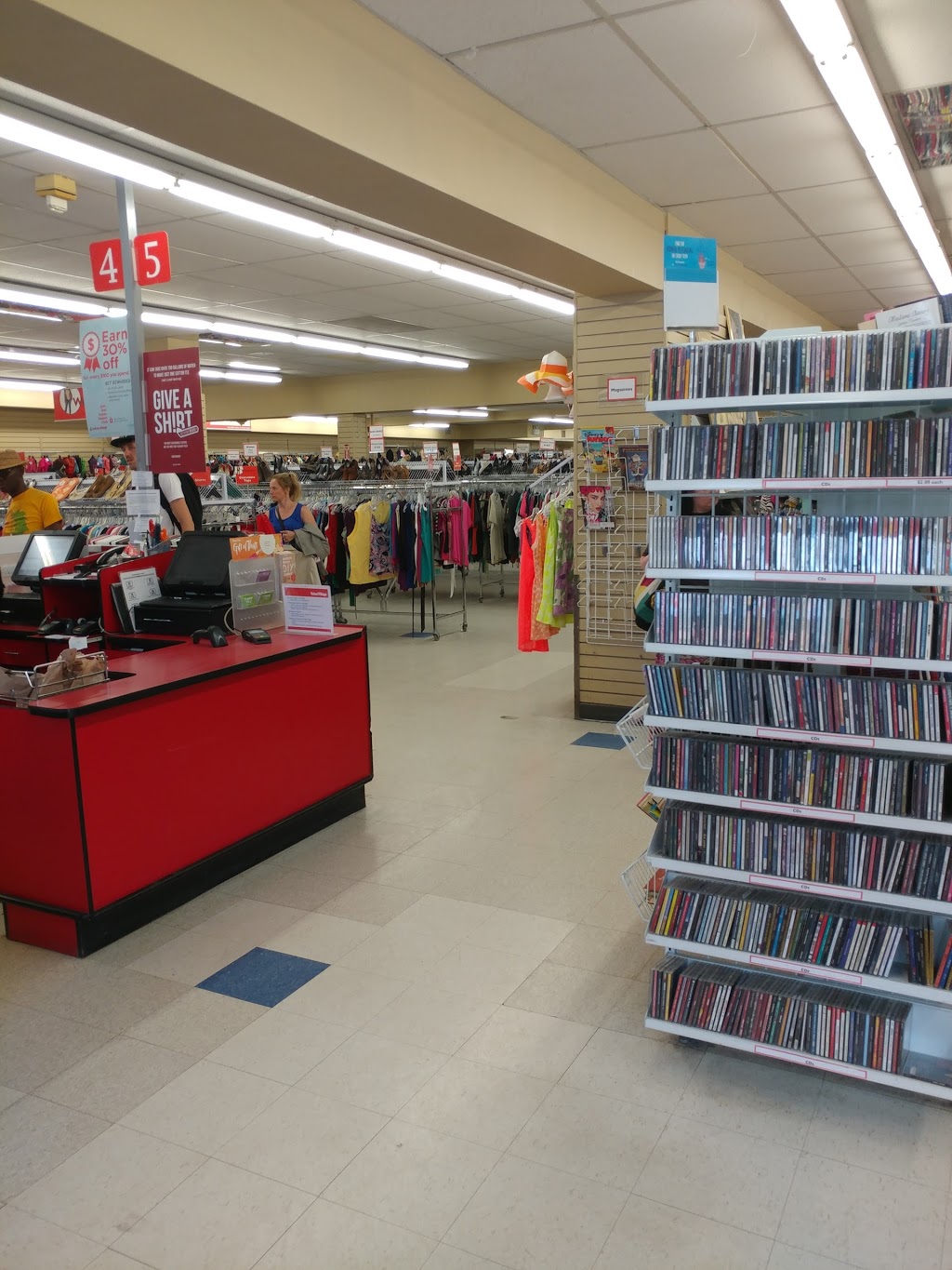 Value Village | 924 Queen St E, Toronto, ON M4M 1J5, Canada | Phone: (416) 778-4818