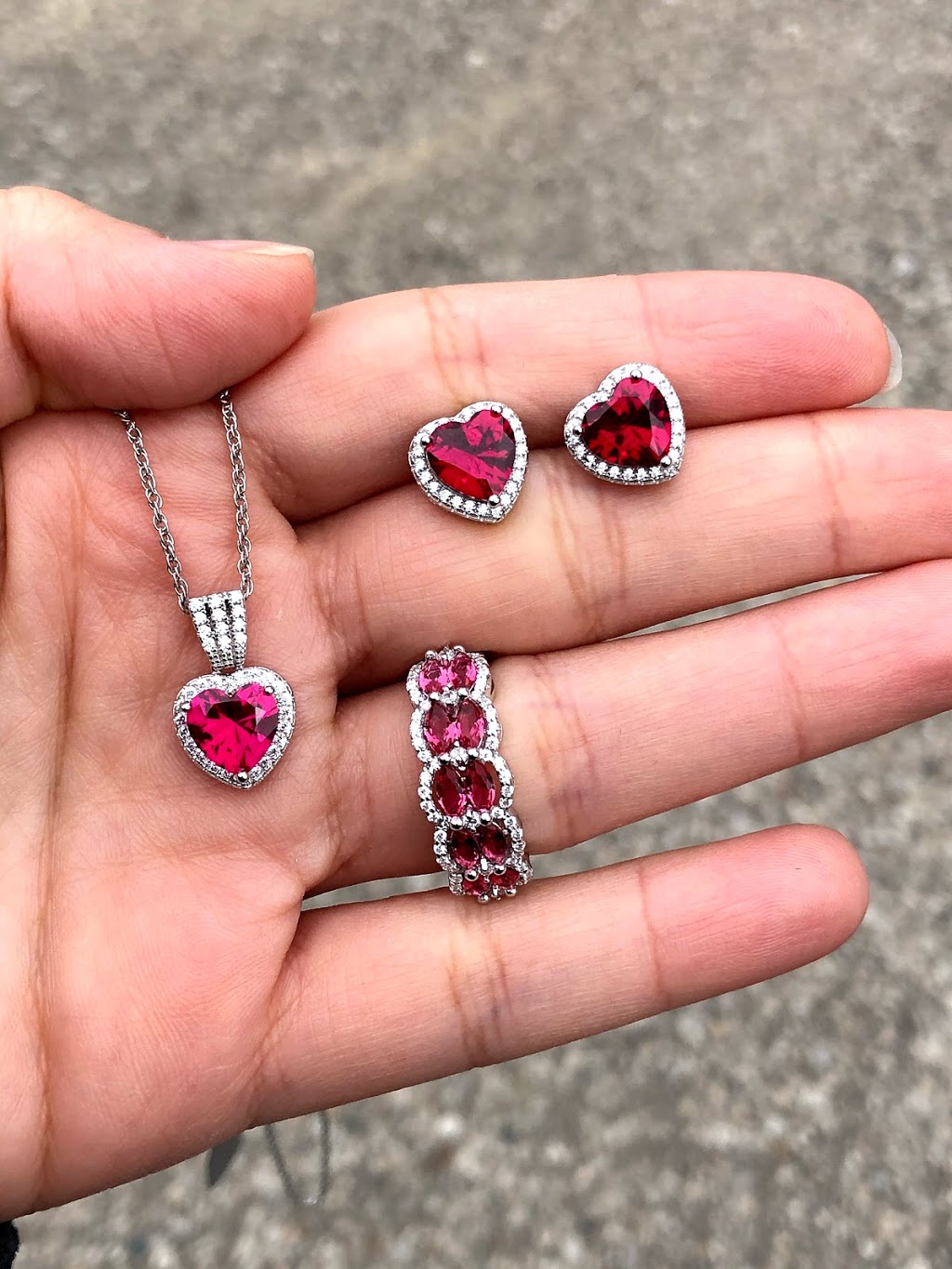 Maymouna Jewelry | 59 Martinglen Crescent, Kitchener, ON N2E 2A3, Canada | Phone: (905) 920-8442