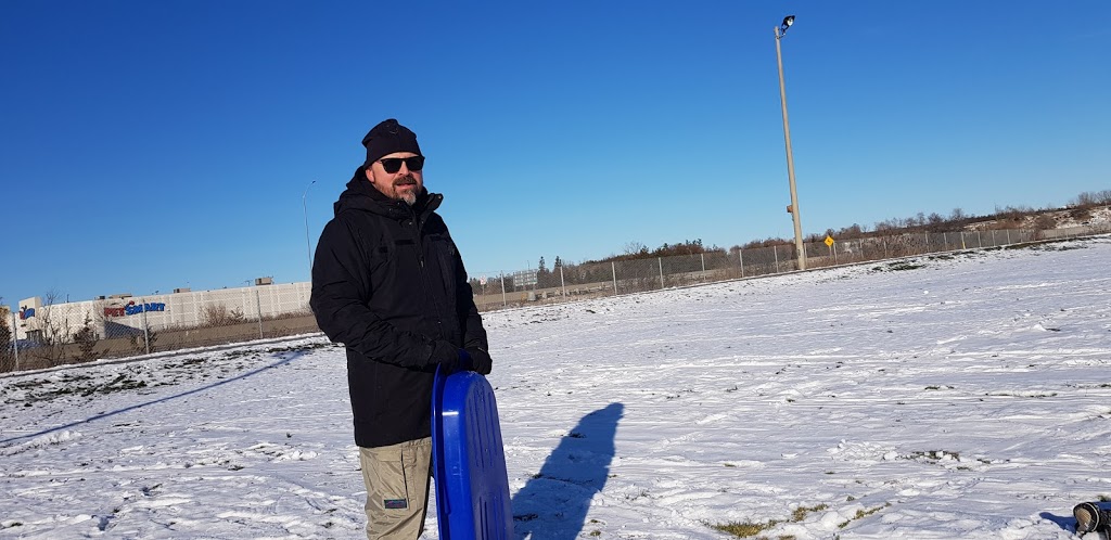 401 Hill Tobogganing Hill (Riverside Park) | Riverside Park Trail, Belleville, ON K8N 2S3, Canada | Phone: (613) 968-6481
