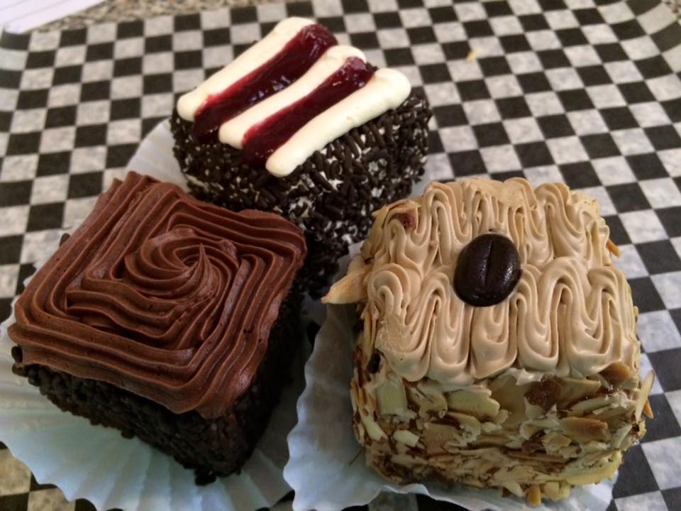 Cedarbrook Bakery | 4123 200 St, Langley City, BC V3A 1K8, Canada | Phone: (604) 530-1737