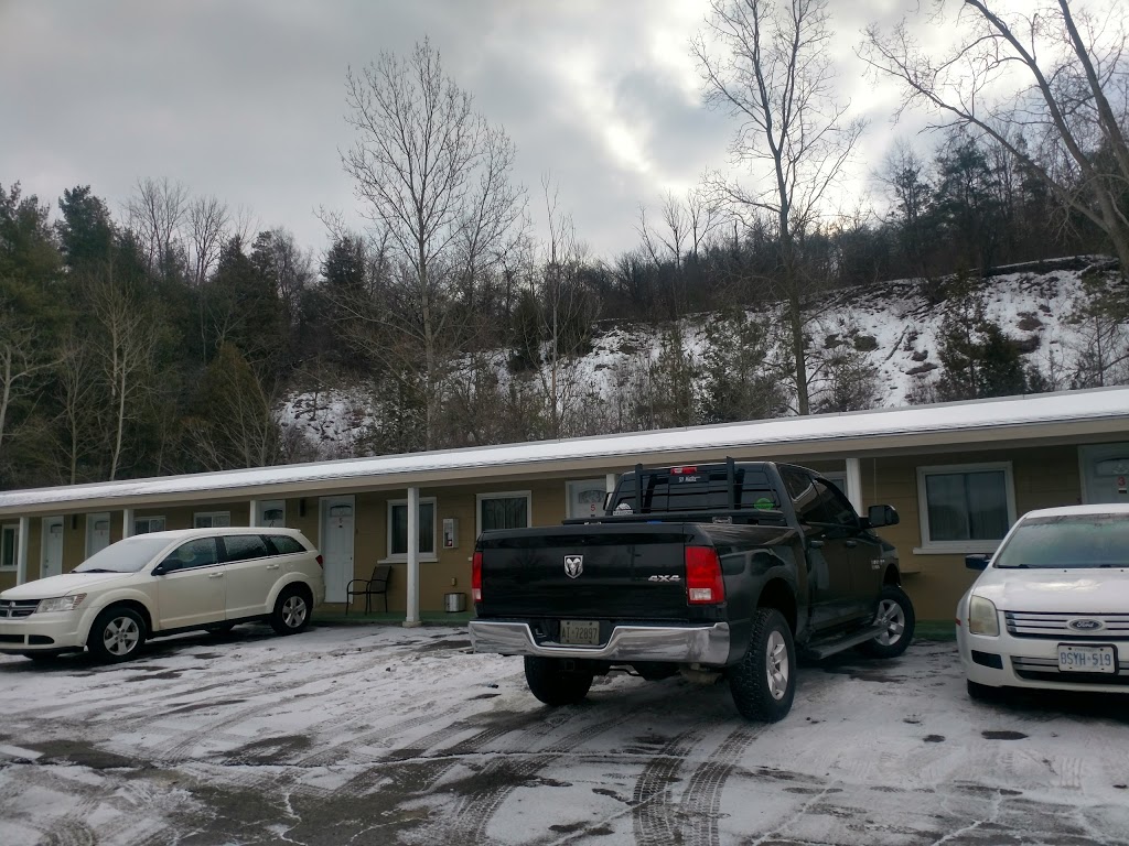 Westmount Motel | 585076 Beachville Rd, Woodstock, ON N4S 7V6, Canada | Phone: (519) 539-2073