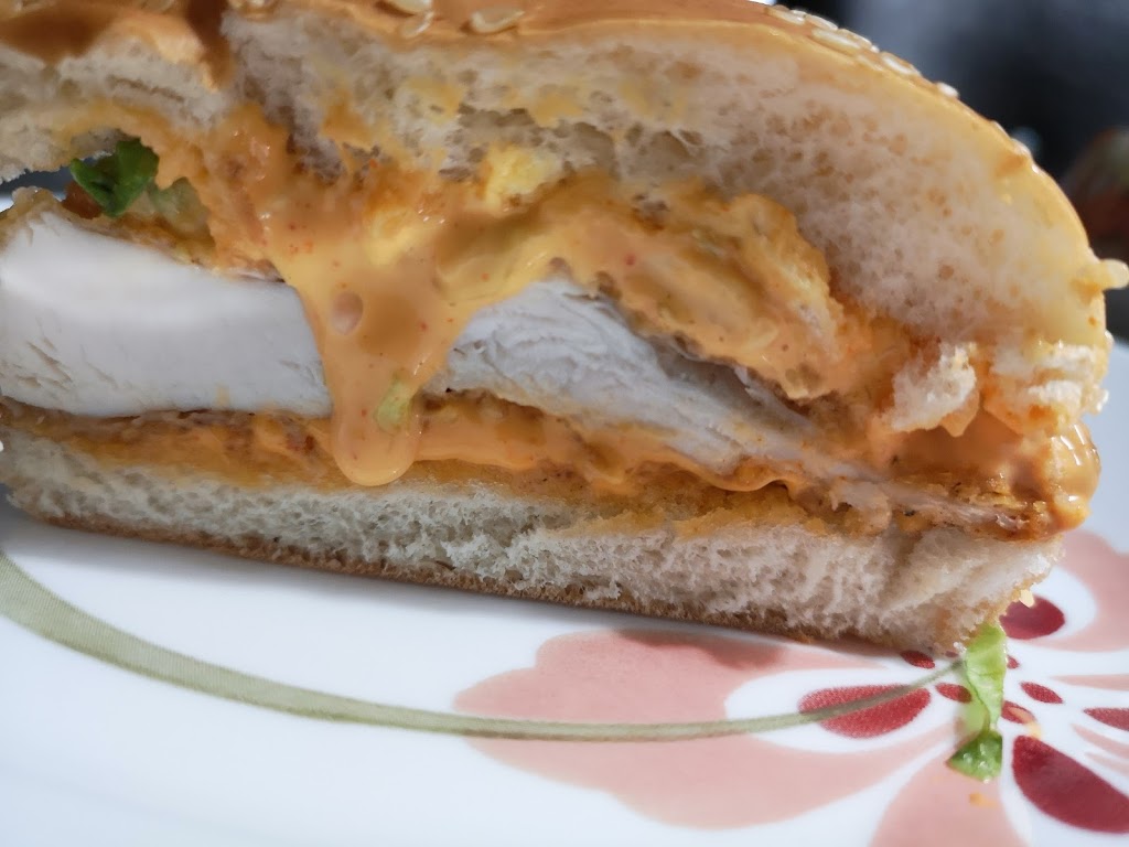 Mary Browns | 2694 Eglinton Ave E, Scarborough, ON M1K, Canada, Canada | Phone: (416) 266-1616