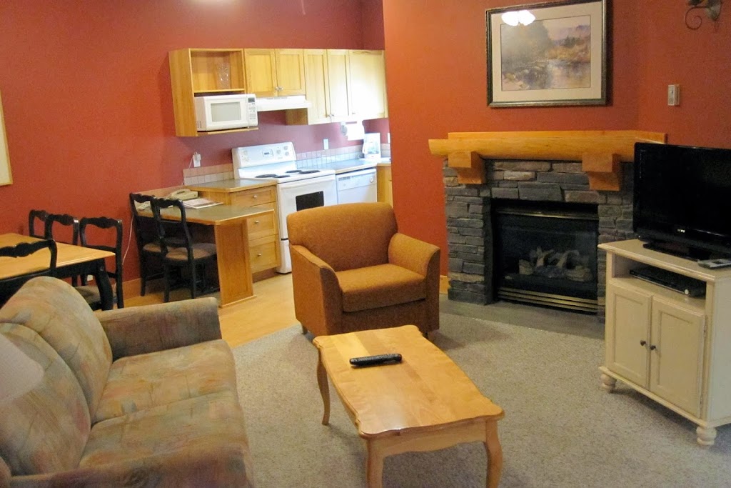 Cornerstone Lodge | 5339 Fernie Ski Hill Rd, Fernie, BC V0B 1M0, Canada | Phone: (888) 423-6855