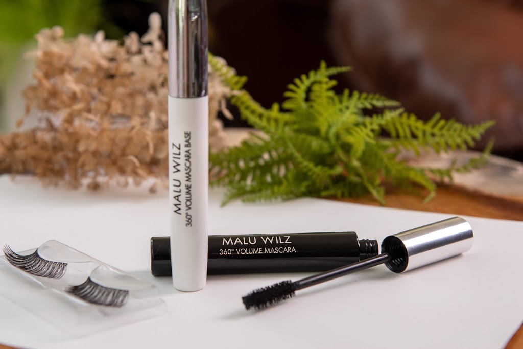 Émilie Charpentier Pose dongles Maquillage | 2211 Rue du Pont, Marieville, QC J3M 1K8, Canada | Phone: (450) 888-1995