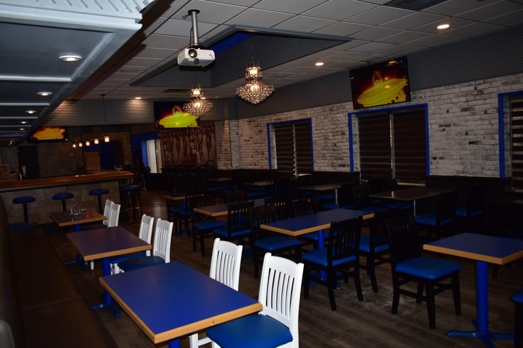 Stavros Greek Restaurant & Lounge | 6435 Dixie Rd Unit #1, Mississauga, ON L5T 1X4, Canada | Phone: (905) 565-9896