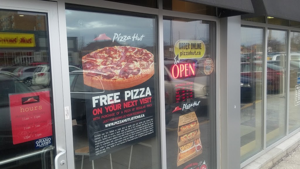 Pizza Hut | 925 Rathburn Rd E, Mississauga, ON L4W 4C3, Canada | Phone: (905) 566-5757