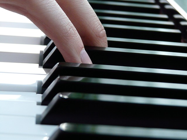Tim Saunders- Piano Tuning | 7 Stairs St, Dartmouth, NS B3A 3E8, Canada | Phone: (902) 405-5177