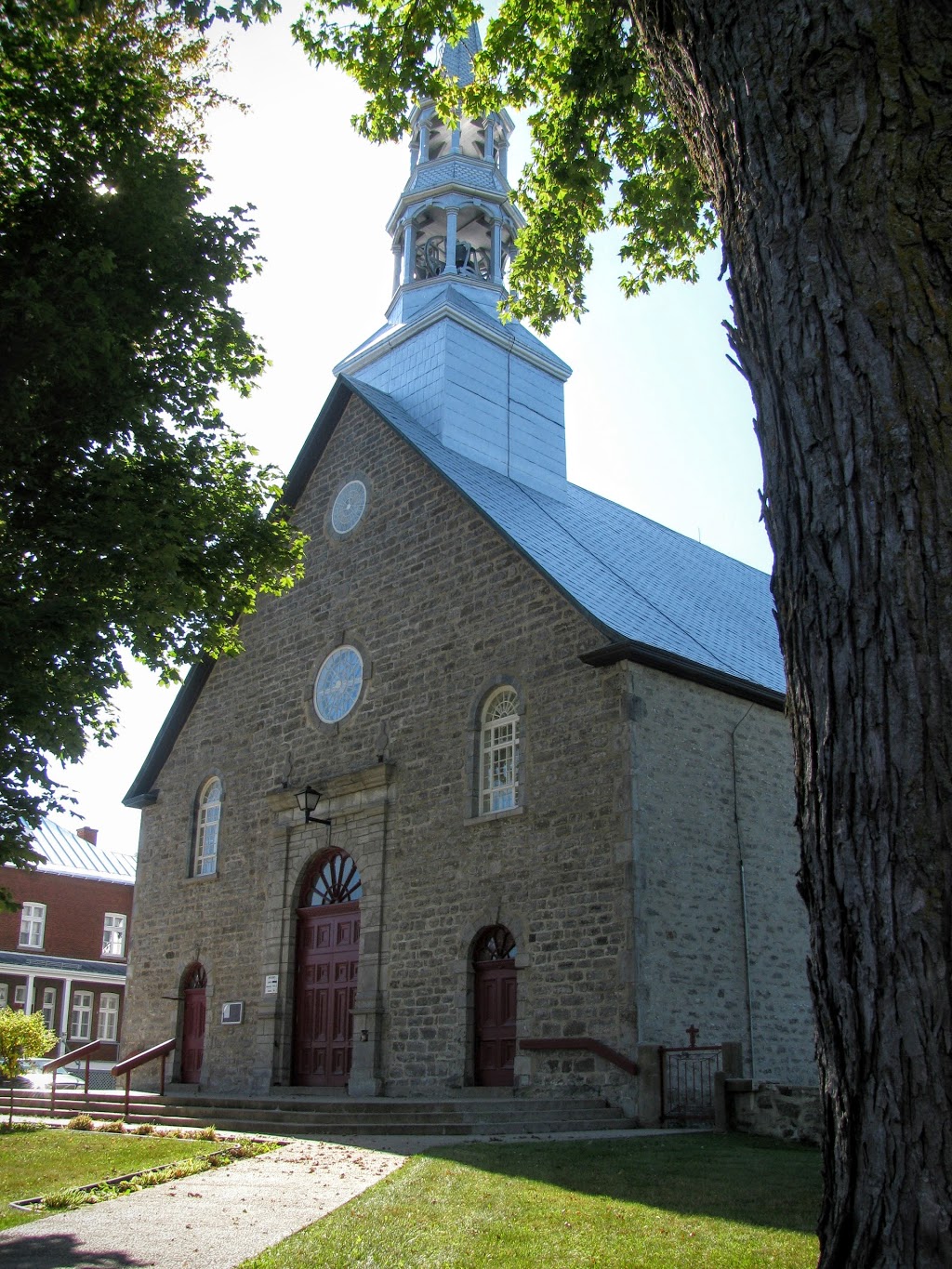 Presbytère St-Paul | 8 BRASSARD, Saint-Paul, QC J0K 3E0, Canada | Phone: (450) 756-2791