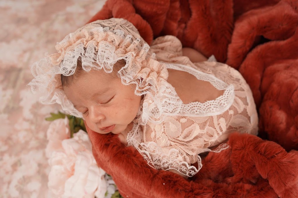 Itsy Bitsy Baby Photography | 42 Lyncroft Dr, Scarborough, ON M1E 1X7, Canada | Phone: (647) 921-4991