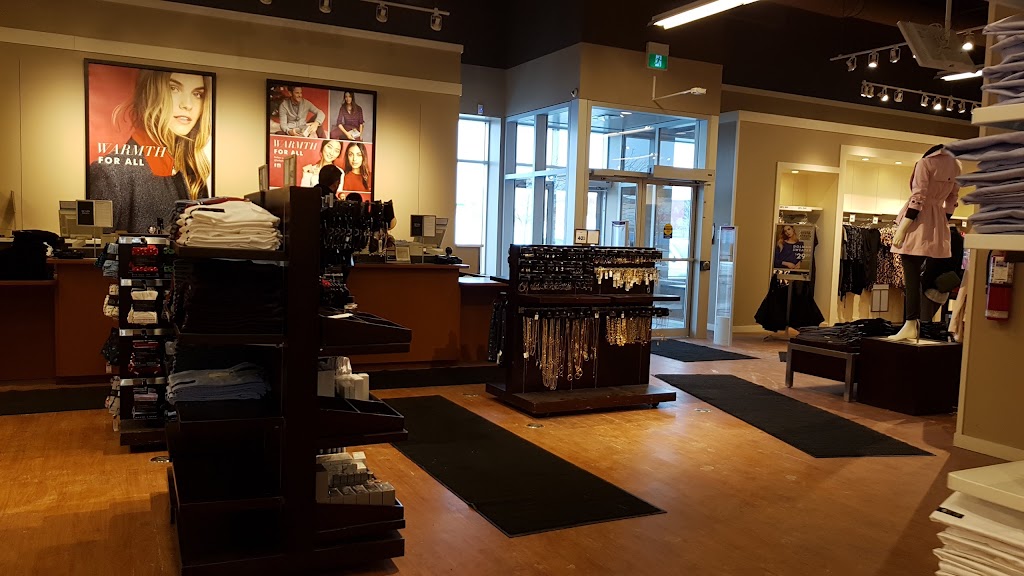 Banana Republic Factory Store | 575 Industrial Ave Unit 2, Ottawa, ON K1G 3X8, Canada | Phone: (613) 739-7621