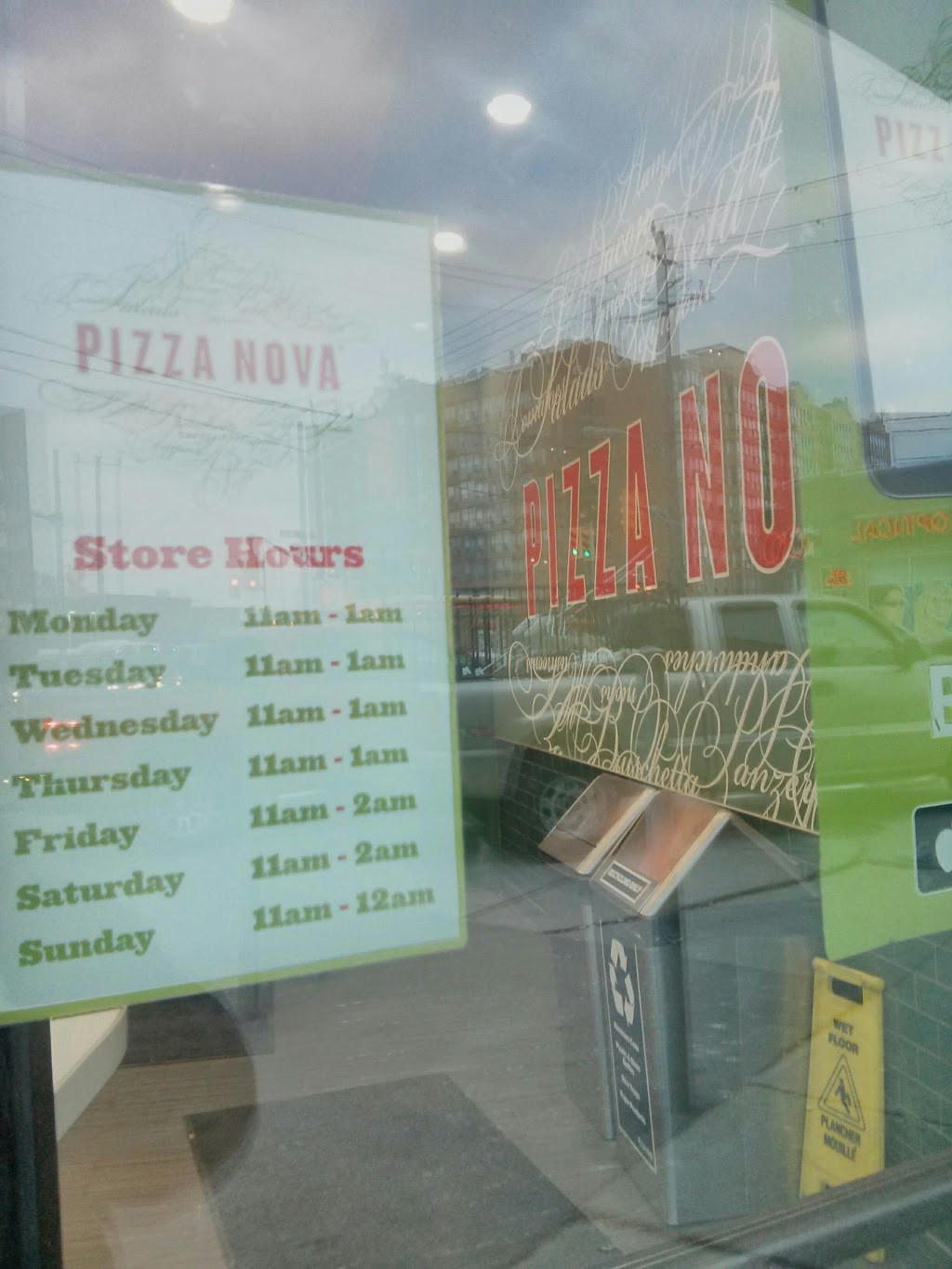 Pizza Nova | meal delivery | 577 Rogers Rd, York, ON M6M 1B7, Canada | 4164390000 OR +1 416-439-0000