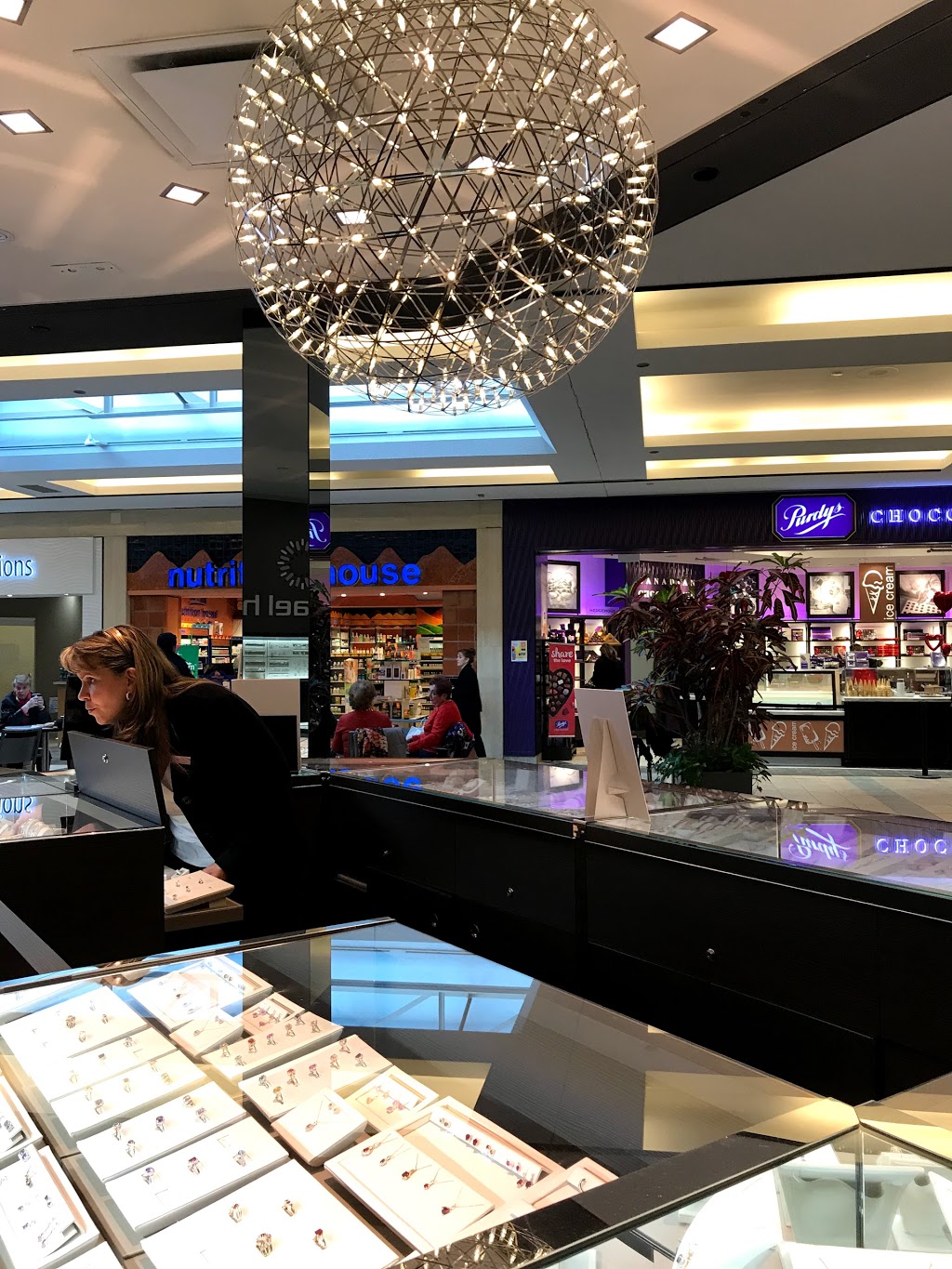 Michael Hill Carlingwood | Carlingwood Shopping Centre, 2121 Carling Ave, Ottawa, ON K2A 1H2, Canada | Phone: (613) 728-4955