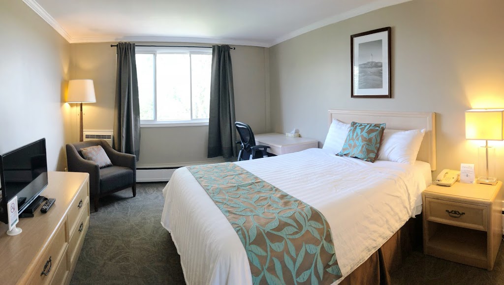 Seasons Inn Halifax | 4 Melrose Ave, Halifax, NS B3N 2E2, Canada | Phone: (902) 443-9341