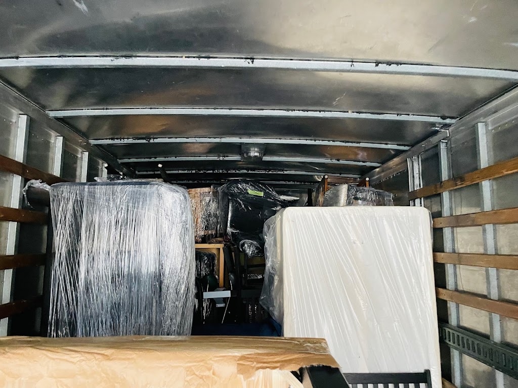 Wave Movers Kitchener | 55 Morgan Ave, Kitchener, ON N2A 2M3, Canada | Phone: (905) 321-1247