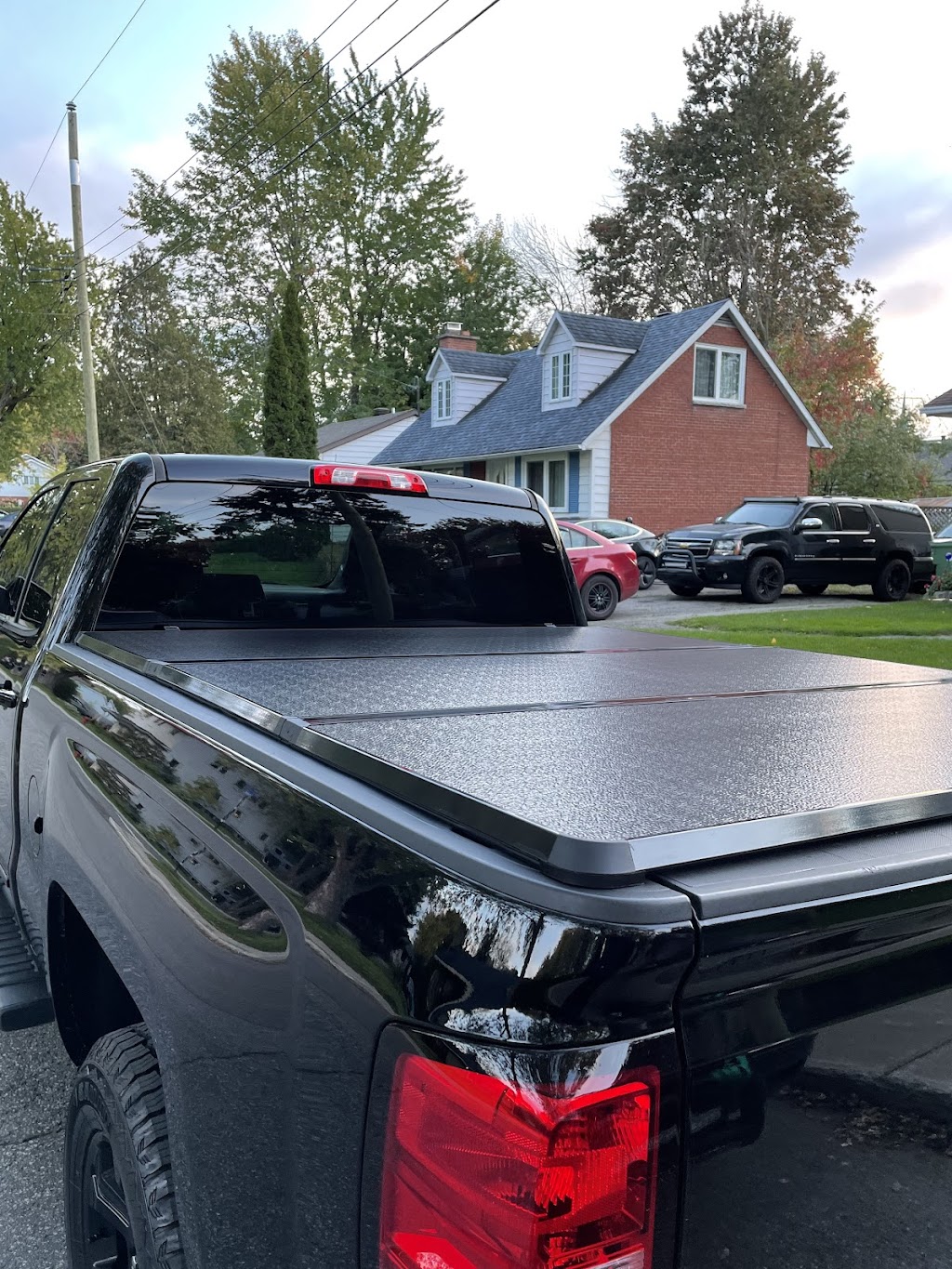 GROUPE DN TONNEAU COVER COUVRE CAISSE | 9200 Blvd. Newman a, LaSalle, QC H8R 1Y8, Canada | Phone: (514) 998-8767