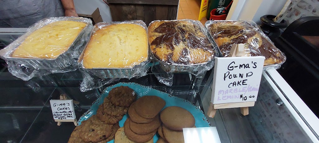 G-Mas Ice Cream and Bakery | 175 Main St, Penetanguishene, ON L9M 1L8, Canada | Phone: (705) 549-5549