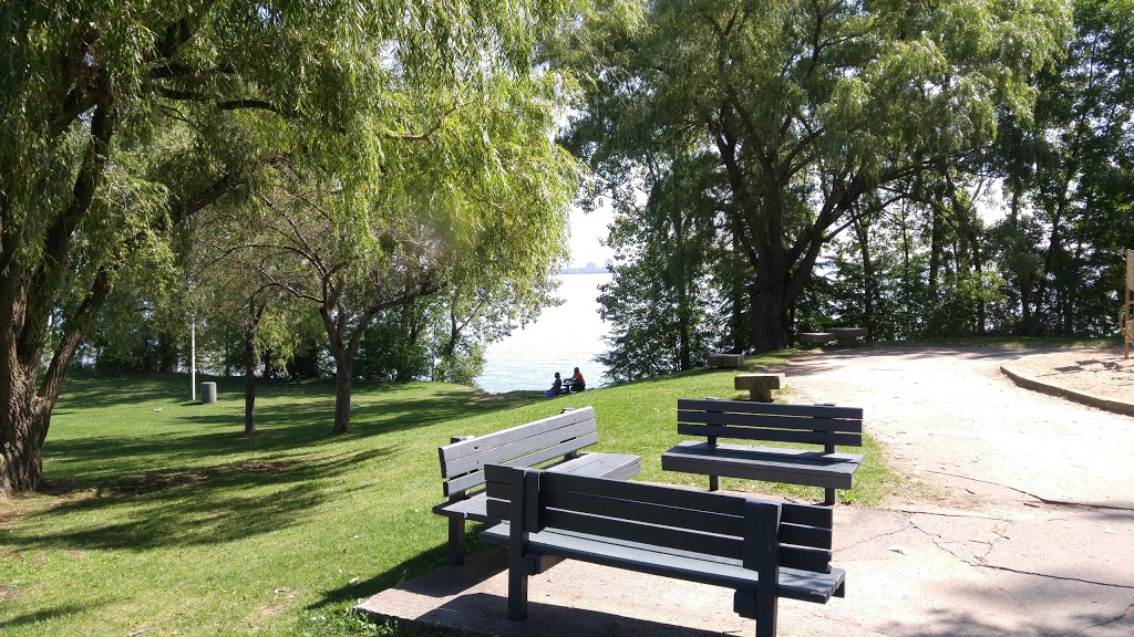 West Vancouver Park | Boulevard de lÎle-des-Soeurs, Verdun, QC H3E 1C4, Canada | Phone: (514) 765-7150