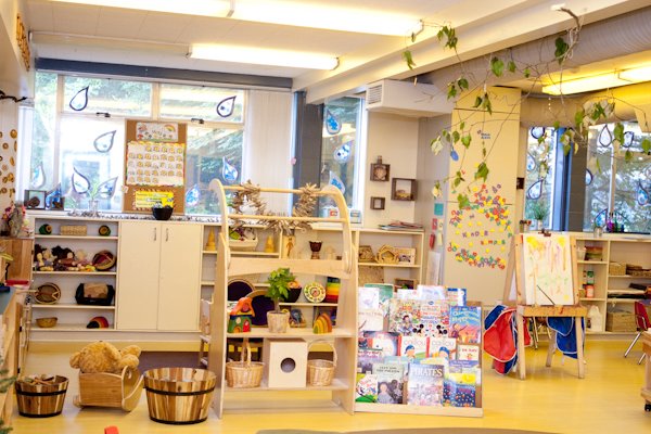 Kinder Kampus - Pleasantside | 195 Barber St, Port Moody, BC V3H 3A8, Canada | Phone: (604) 461-2236