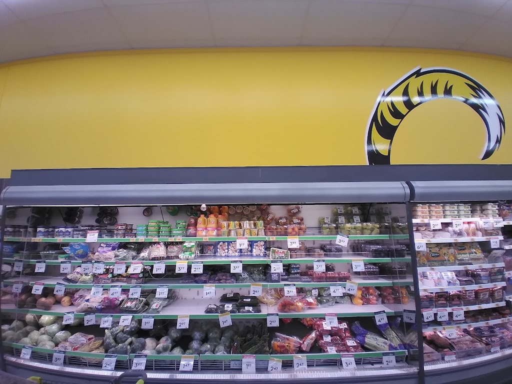 Giant Tiger | 475 Granville St, Summerside, PE C1N 4P7, Canada | Phone: (902) 432-8064