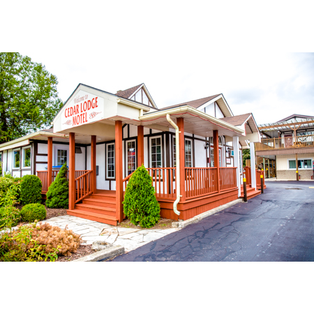 Cedar Lodge Motel | 157 Huron Rd, Goderich, ON N7A 2Z7, Canada | Phone: (519) 524-8379