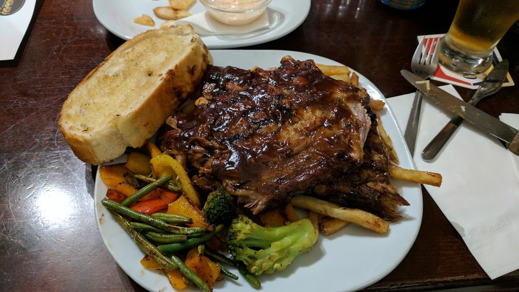 Hideaway Primitive Grill | 5605 Hwy 620, Coe Hill, ON K0L 1P0, Canada | Phone: (613) 337-8662