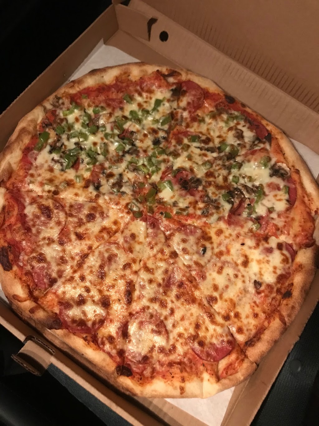 Richies Pizzeria | 116 Nichols Ave, Kentville, NS B4N 2H5, Canada | Phone: (902) 678-5558