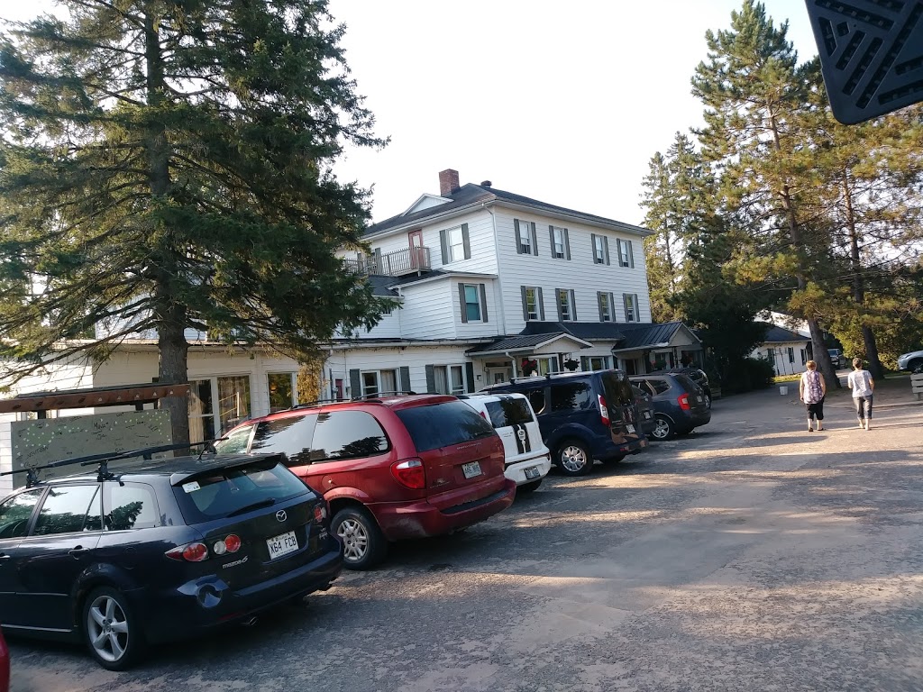Base de Plein Air Mont-Tremblant | 3595 Rue Léonard, Mont-Tremblant, QC J8E 2A5, Canada | Phone: (819) 425-2461