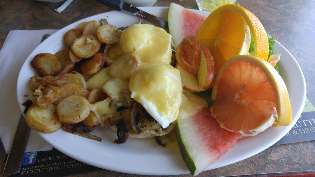 Tutti Frutti déjeuner et diner | 1026 Rue de la Lavatère, Laval, QC H7X 4E3, Canada | Phone: (450) 689-1657