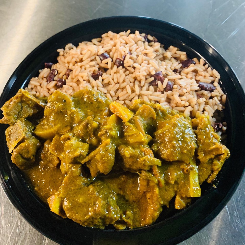 Island Flavour Cuisine | 4683 Crysler Ave, Niagara Falls, ON L2E 3V7, Canada | Phone: (905) 353-8119
