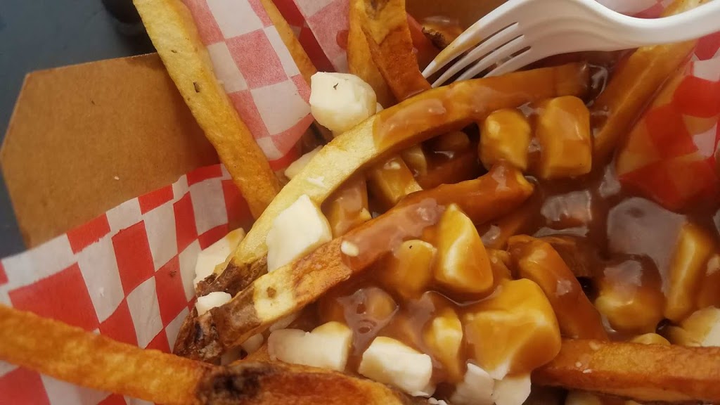 The Rocking Dock | 213 Vances Side Rd, Dunrobin, ON K0A 1T0, Canada | Phone: (613) 832-1414