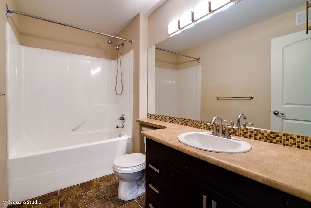 ZSquare Studio | 220 Fernwood Ave #318, Winnipeg, MB R2M 1C5, Canada | Phone: (204) 431-9212