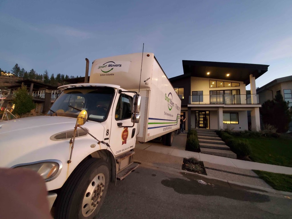 Smart Movers West Vancouver | 100 Park Royal S suite 200, West Vancouver, BC V7T 1A2, Canada | Phone: (236) 264-5704