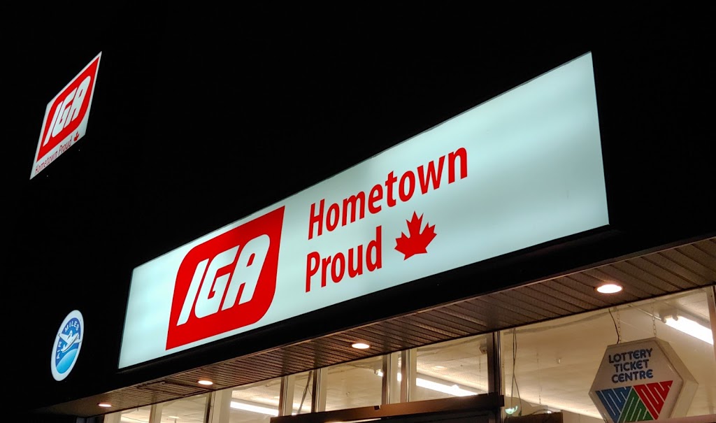 IGA Windsor Park | 650 Elizabeth Rd, Winnipeg, MB R2J 1A4, Canada | Phone: (204) 256-4633