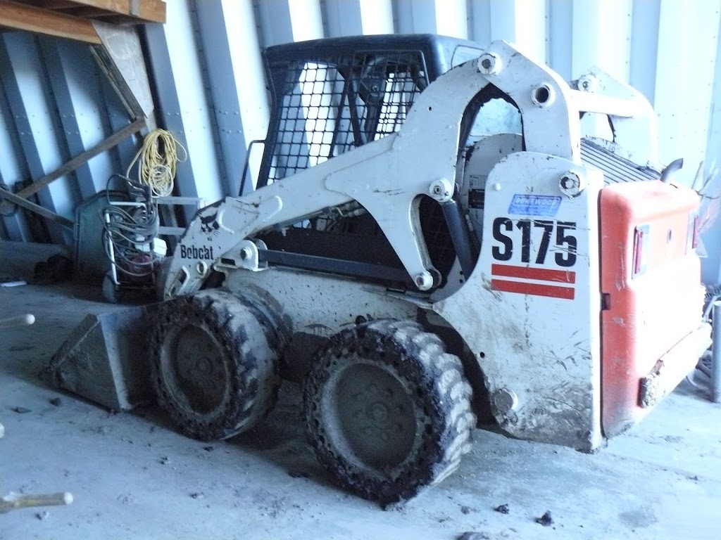 Lazaro Landscaping | 4031 Blenkinsop Rd, Victoria, BC V8X 2C1, Canada | Phone: (250) 858-0377