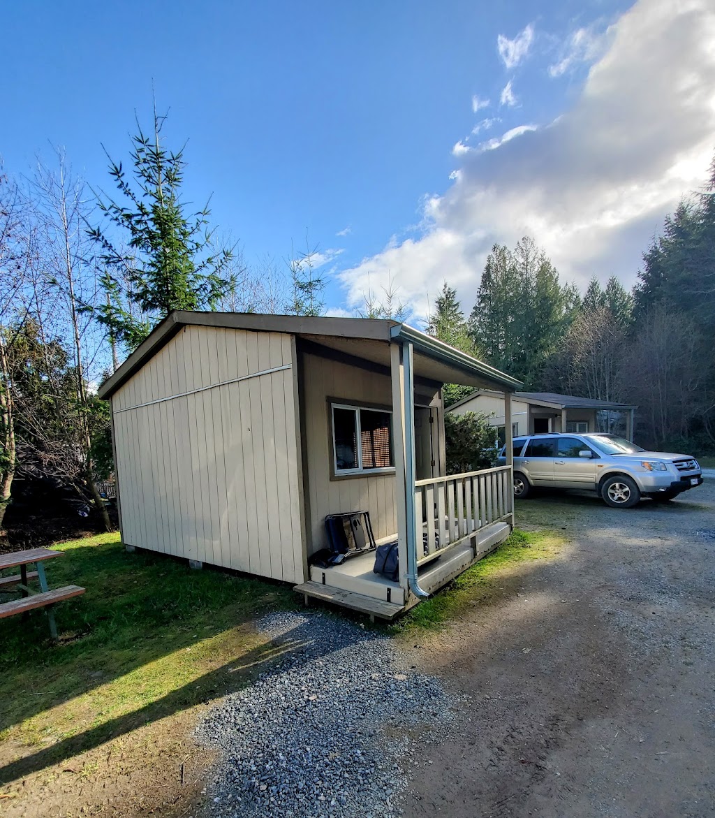 Qualicum Bay Resort | 5970 W Island Hwy W, Qualicum Beach, BC V9K 2N1, Canada | Phone: (250) 757-2003