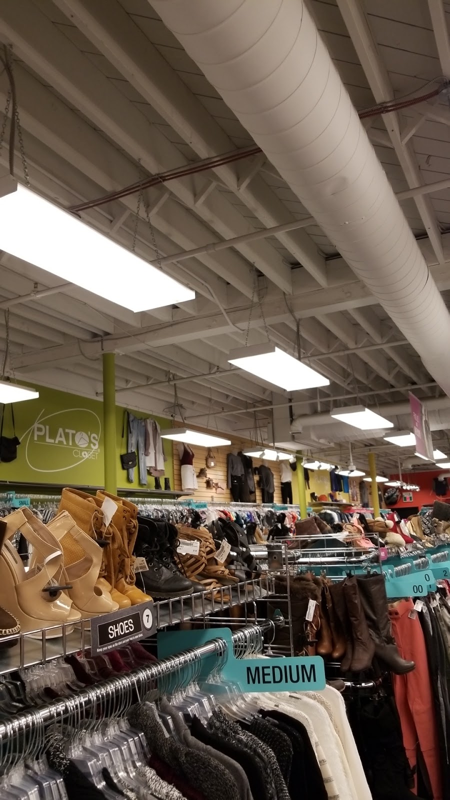 Platos Closet Winnipeg East | A-1094 Nairn Ave, Winnipeg, MB R2L 0Y4, Canada | Phone: (204) 669-1043