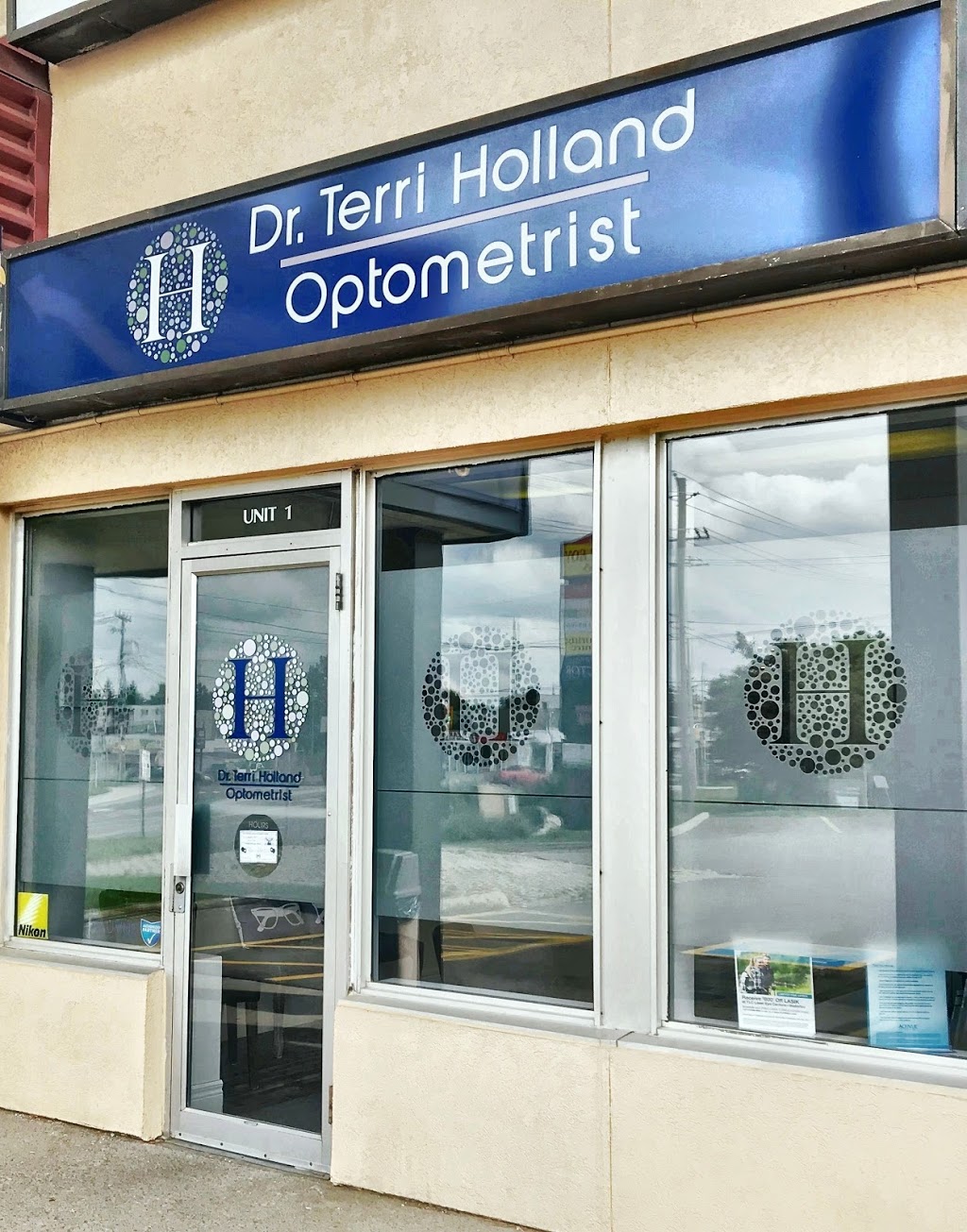 Holland Optometry - Optometrists Opticians Optical | 5 Manitou Dr #1, Kitchener, ON N2C 2J6, Canada | Phone: (519) 894-1144