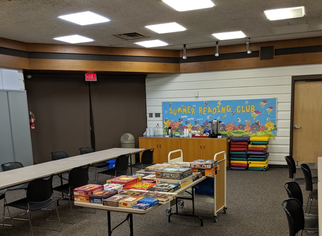 Forest Heights Community Library | 251 Fischer-Hallman Rd, Kitchener, ON N2M 4X8, Canada | Phone: (519) 743-0644