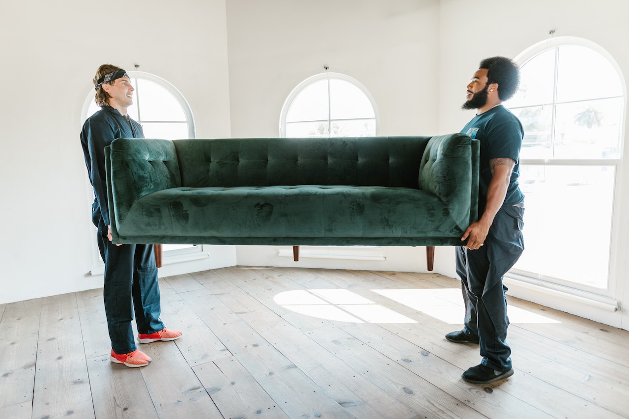 KR MOVERS | 240 Watervale Cres, Kitchener, ON N2A 0G7, Canada | Phone: (647) 773-3347
