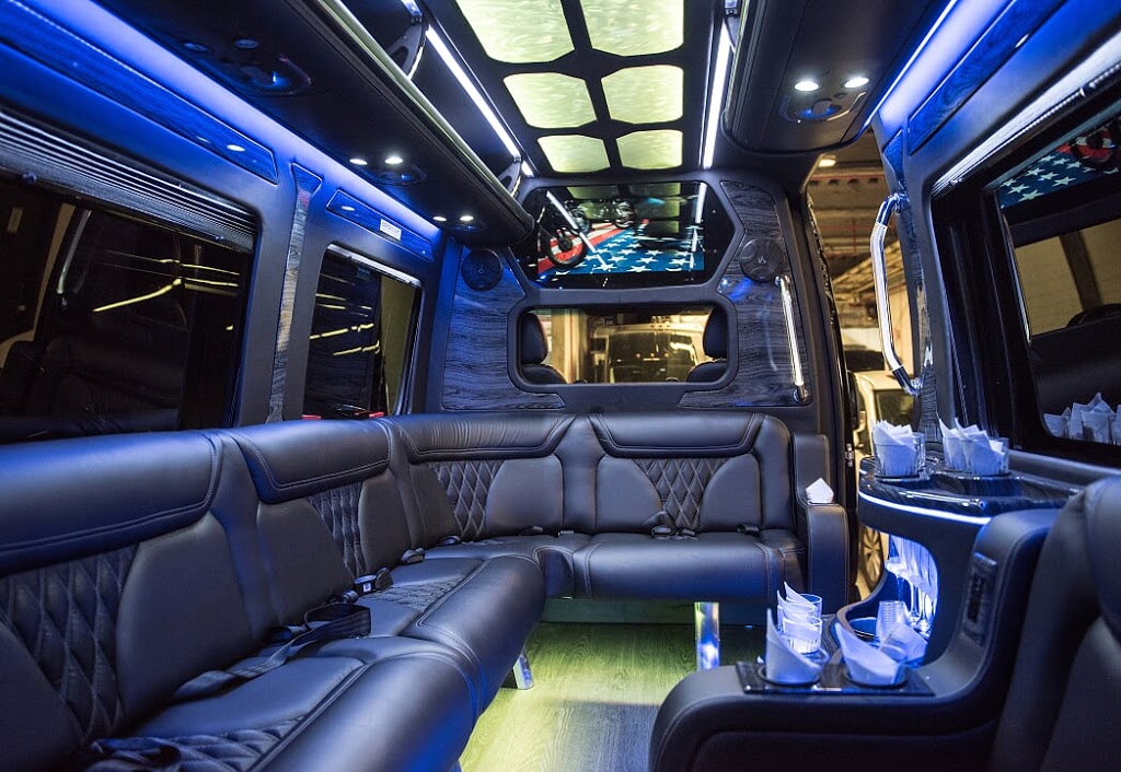 Prestige Limousine Service | 6130 Corwin Ave, Niagara Falls, ON L2G 5L6, Canada | Phone: (905) 357-5466