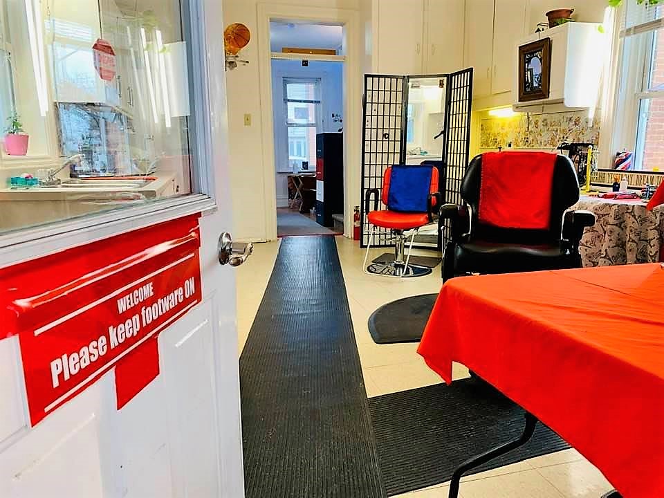 Grandma Kates Barber Shop | 292 Stewart St, Renfrew, ON K7V 1Y1, Canada | Phone: (343) 361-0593