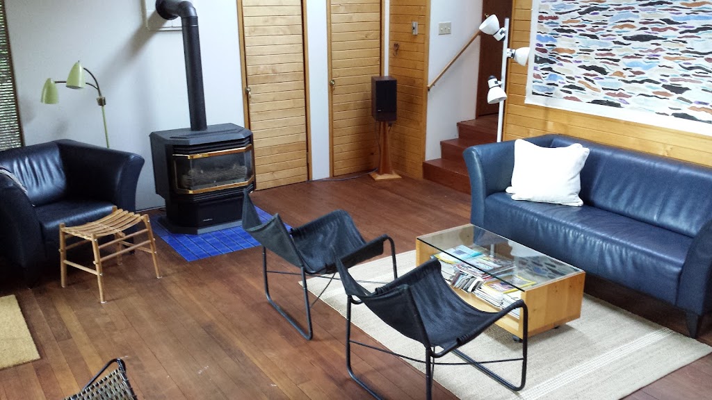 KEMA House & Cabin on Hornby Island | 3200 Shingle Spit Rd, Hornby Island, BC V0R 1Z0, Canada | Phone: (604) 764-6411