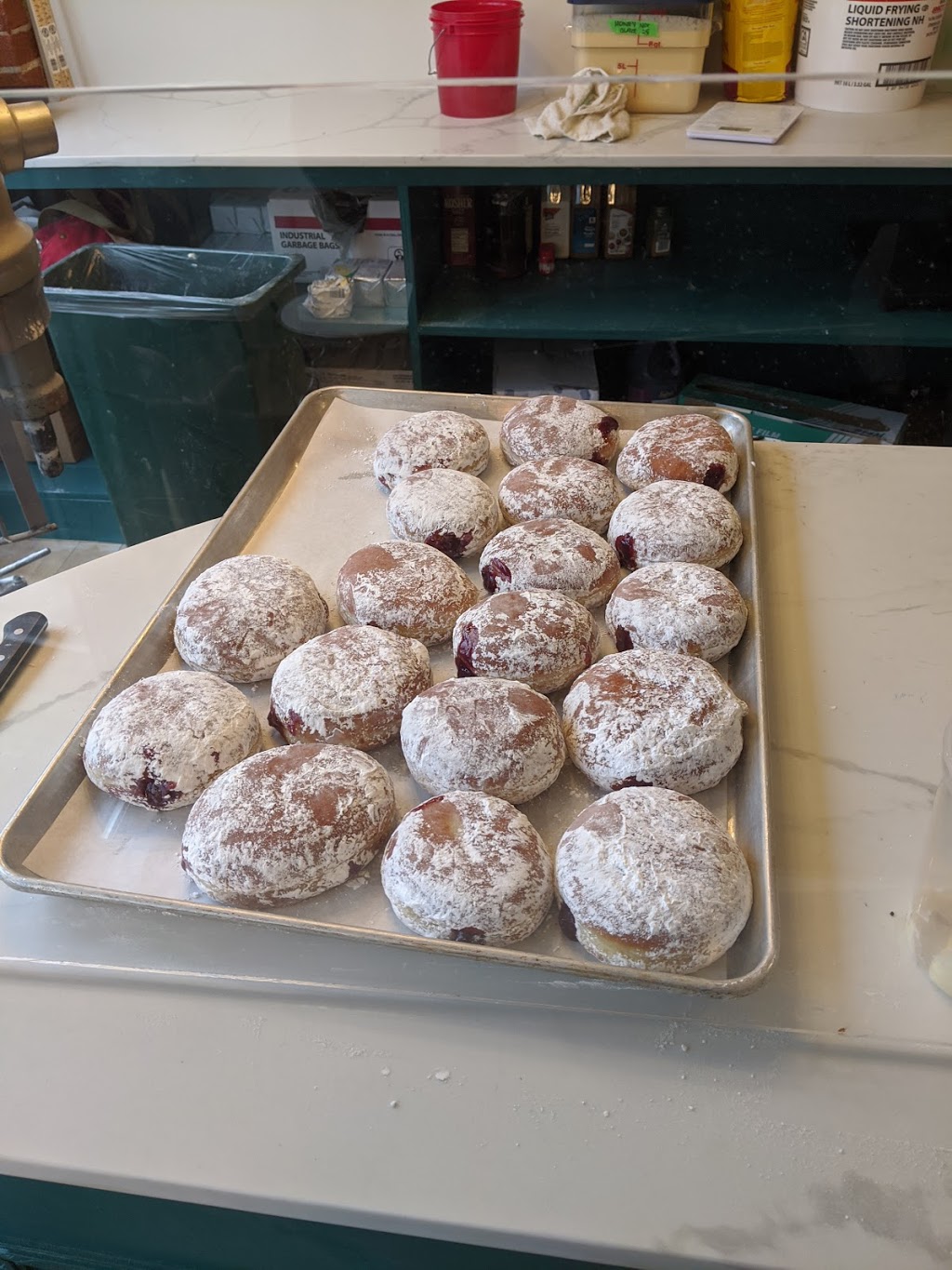 Lady Glaze Doughnuts | 701 Belmont Ave W, Kitchener, ON N2M 1P1, Canada | Phone: (519) 954-2424