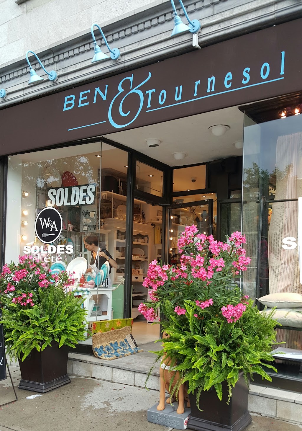 Ben & Tournesol | 4937 Rue Sherbrooke O, Westmount, QC H3Z 1H2, Canada | Phone: (514) 481-5050