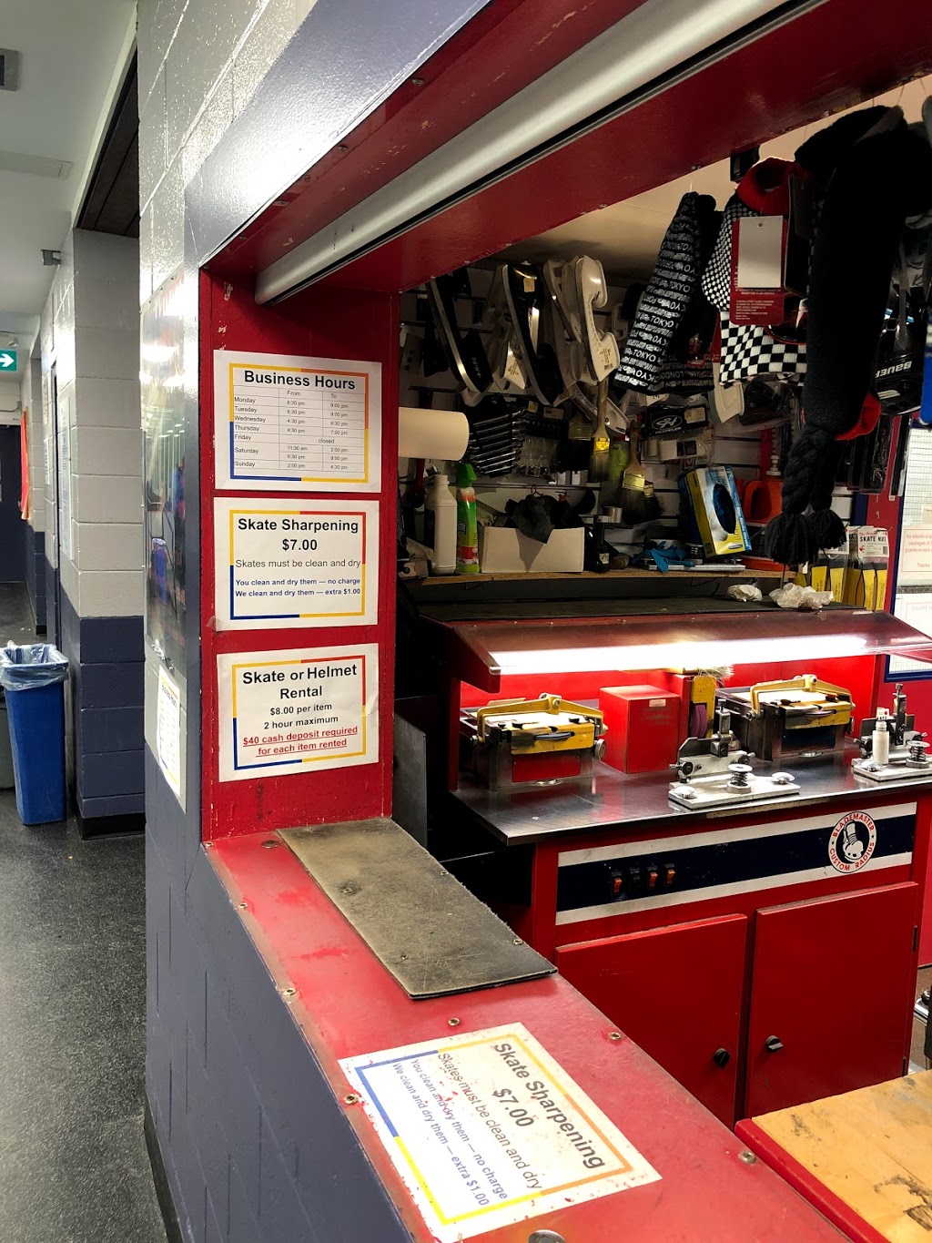 Hockey Stop Inc | 545 Van Horne Ave, North York, ON M2J 4S8, Canada | Phone: (416) 493-3330