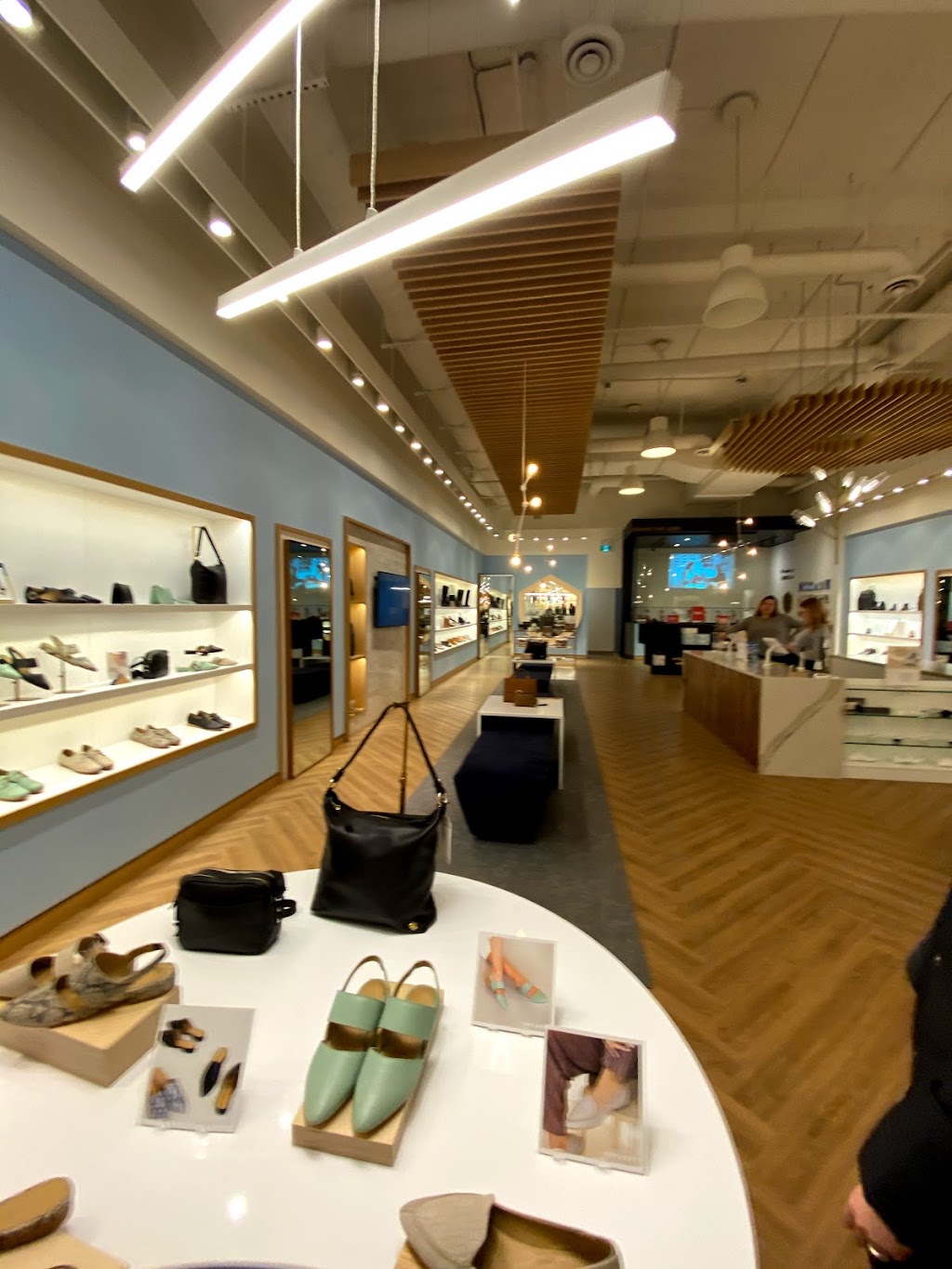 Poppy Barley | 5015 111 St NW #726, Edmonton, AB T6H 4M6, Canada | Phone: (888) 404-5161