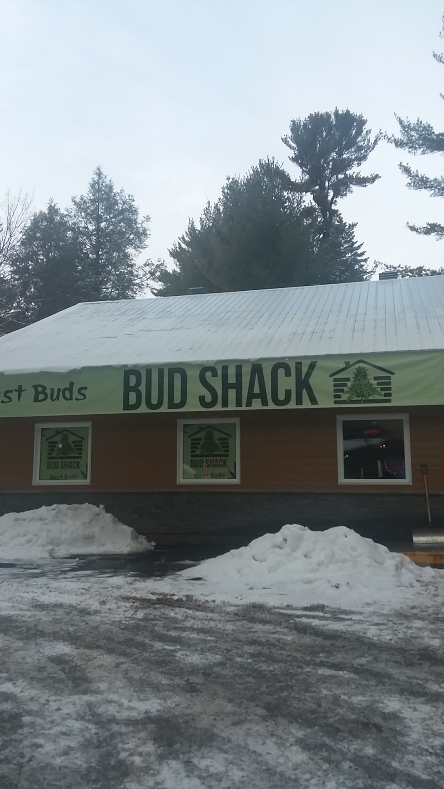 Bud Shack | 411 QC-344, Oka, QC J0N 1E0, Canada | Phone: (438) 345-8653